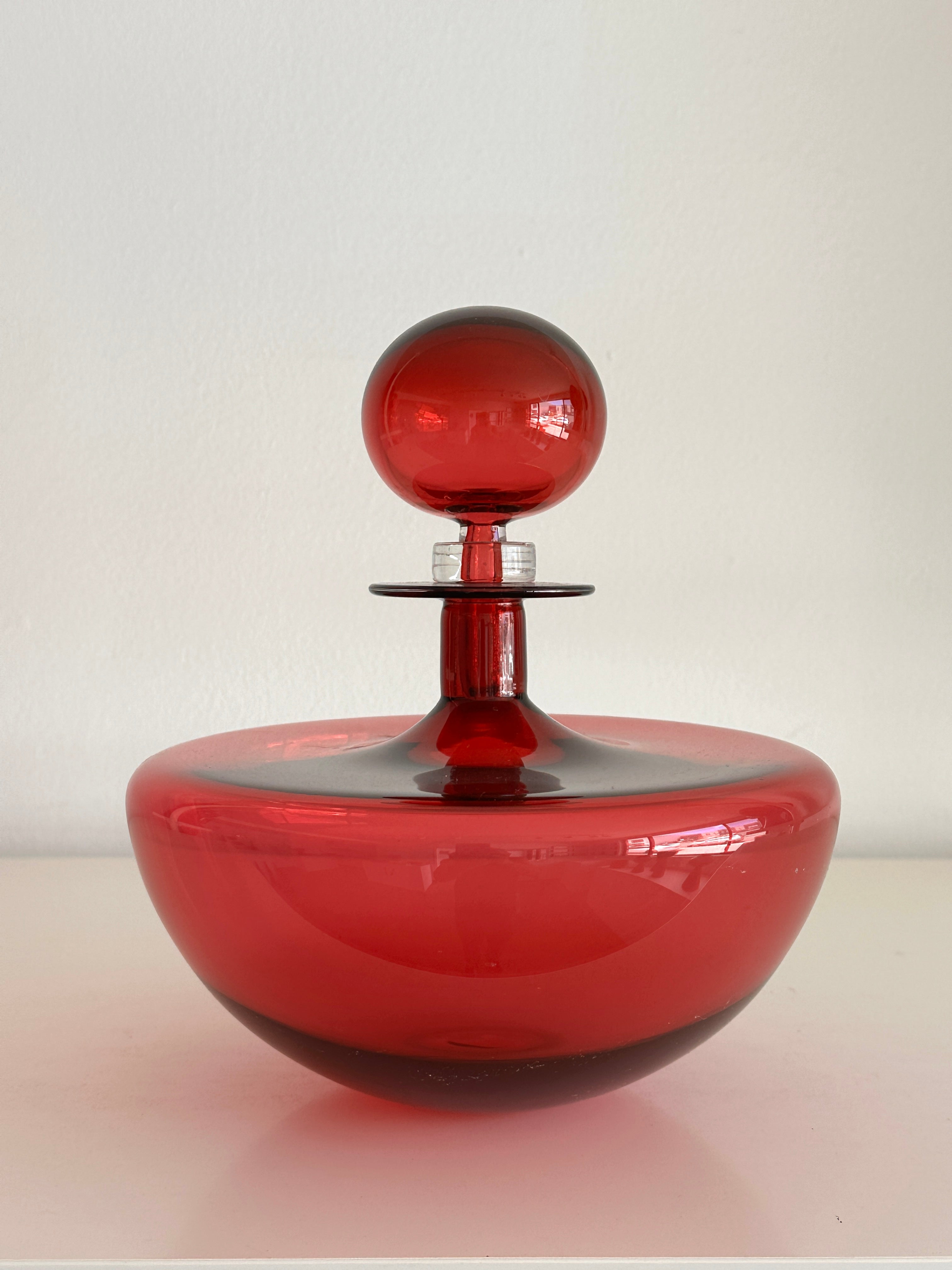 ss Petite Decanter Low Arc